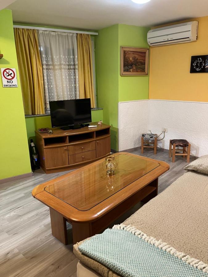 Studio N&S Apartment อิซอลา ภายนอก รูปภาพ